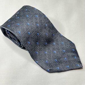 Class Club  Black Textured Tie with Geometric Blue Accents, 100%Silk